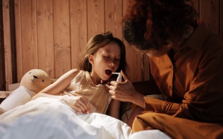 Tại sao bị rát cổ họng? Triệu chứng, nguyên nhân và cách phòng chống